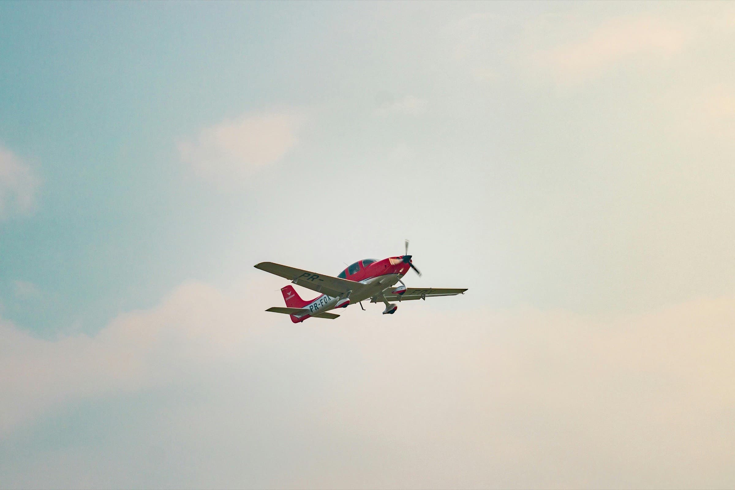 Cirrus SR22 in flight